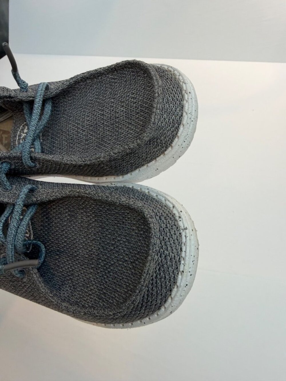 Hey Dude Youth Wally Sox Size YT2 Blue Gray Sharkskin Stetch Laces Slip On Shoe - Picture 9 of 9